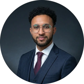 Portrait of Abdallahi Ba, founder of AZnDOC
